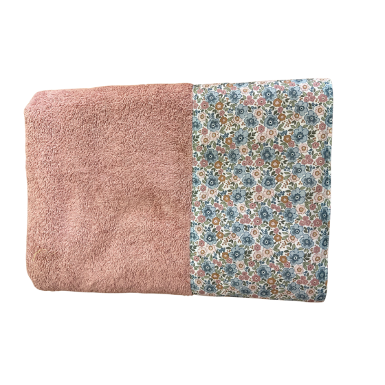 Toalla rosa flor Lucía