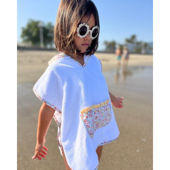 Poncho playa flor Sálvora volante vichy