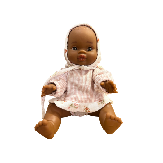 Muñeca raya rosa y flor Inés