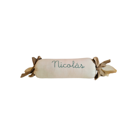 Cojín antivuelco lazos tostados personalizado