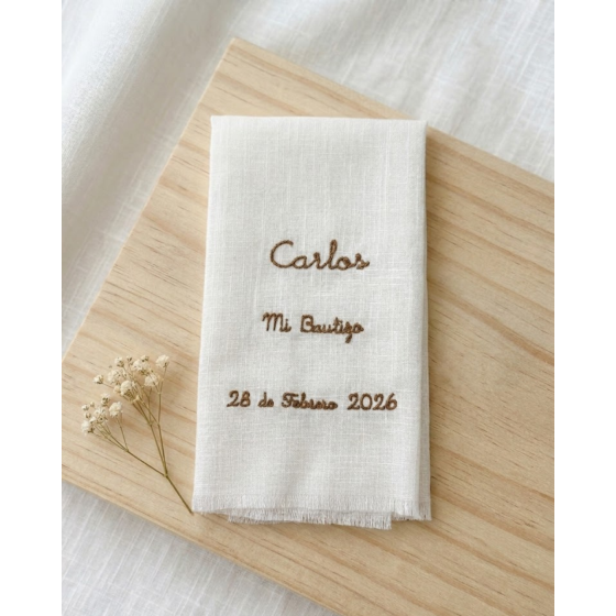 Toalla bautismo desflecada bordada