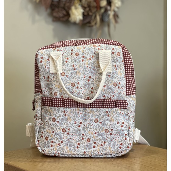 Mochila infantil cuadrada...